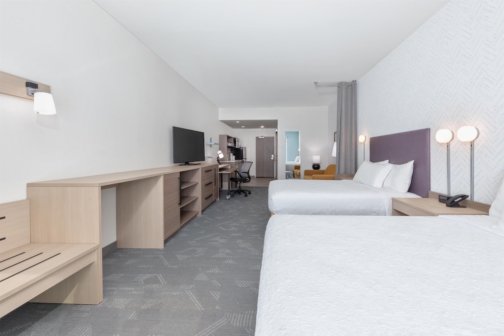 Home2 Suites by Hilton Paris - photo 13