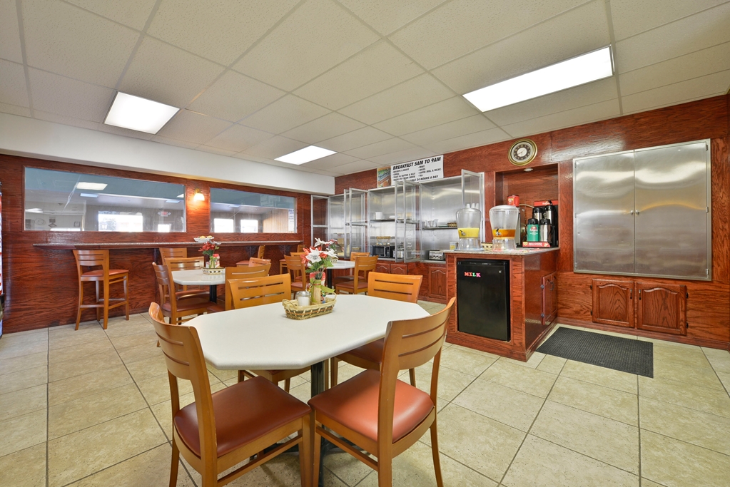 Americas Best Value Inn Marion IL - photo 17