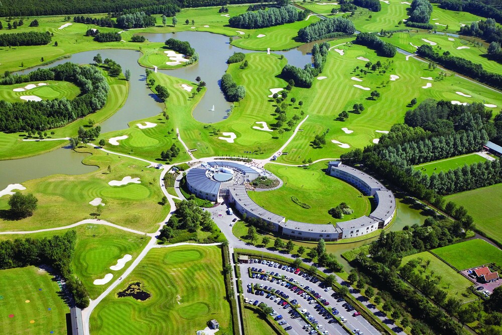 Hampshire Golfhotel Waterland — hotel in Purmerend