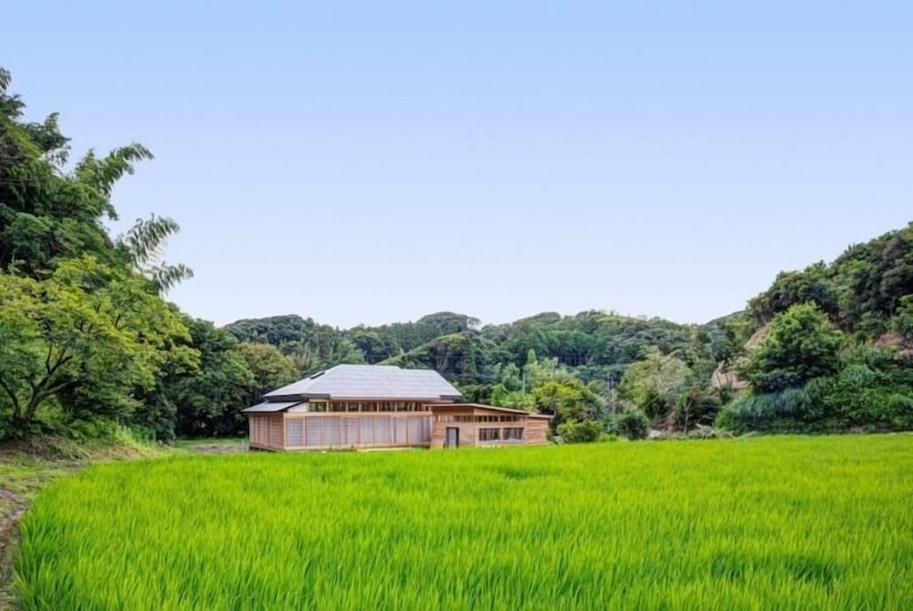 Sasayakanayado Futtsu - carbon neutral hotel in Futtsu