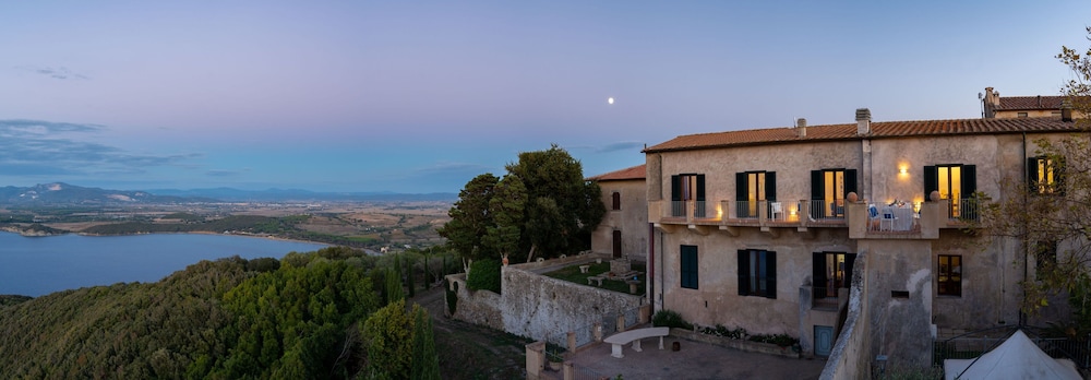 Sunset Populonia — 4-Star Luxury Hotel in Piombino, Italy