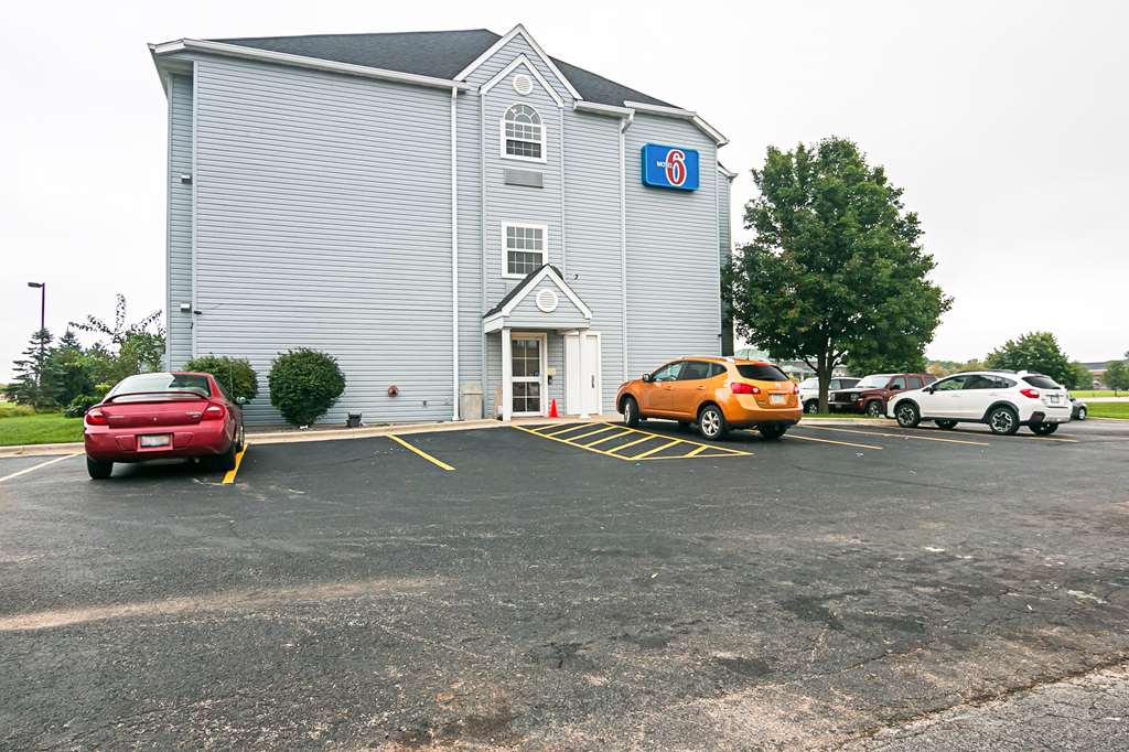 Motel 6 Sycamore IL - photo 3