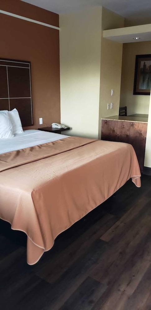 Highlands Suites - photo 8