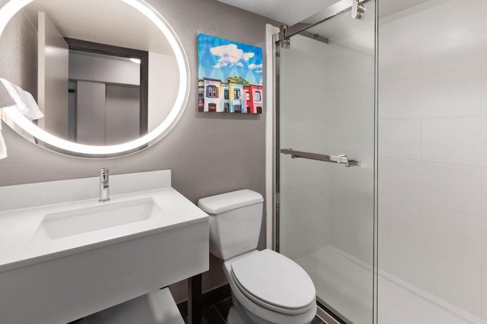 La Quinta Inn & Suites Washington DC Capital NoMA - photo 29