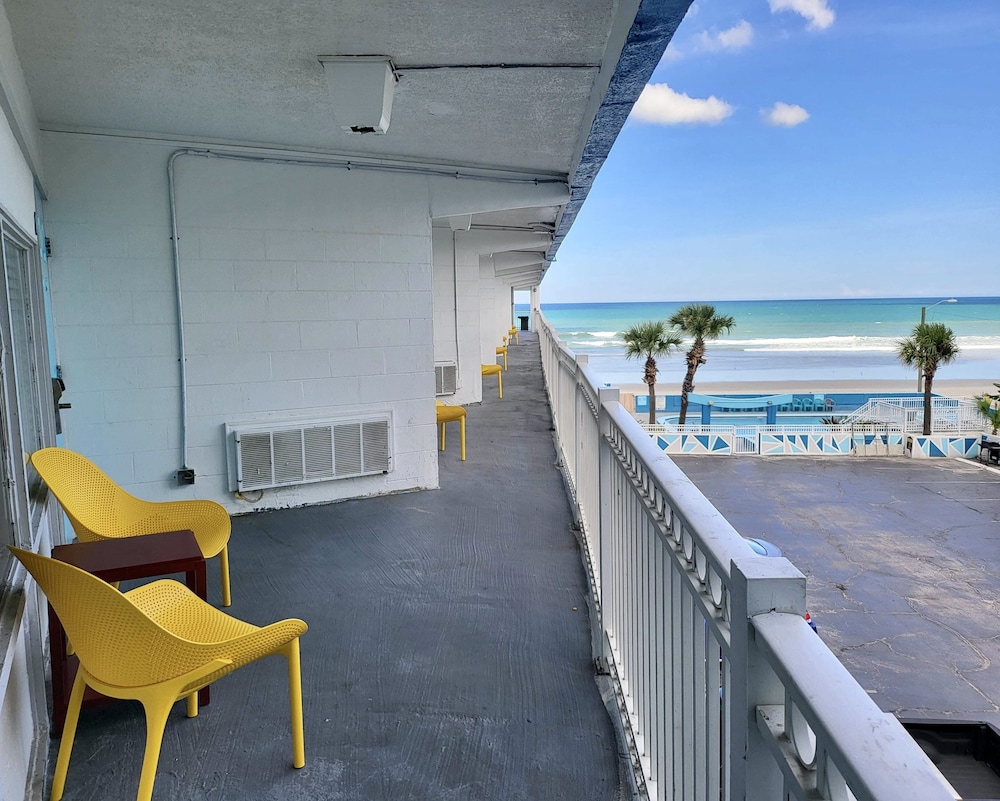 Chateau Mar Beach Resort - photo 27