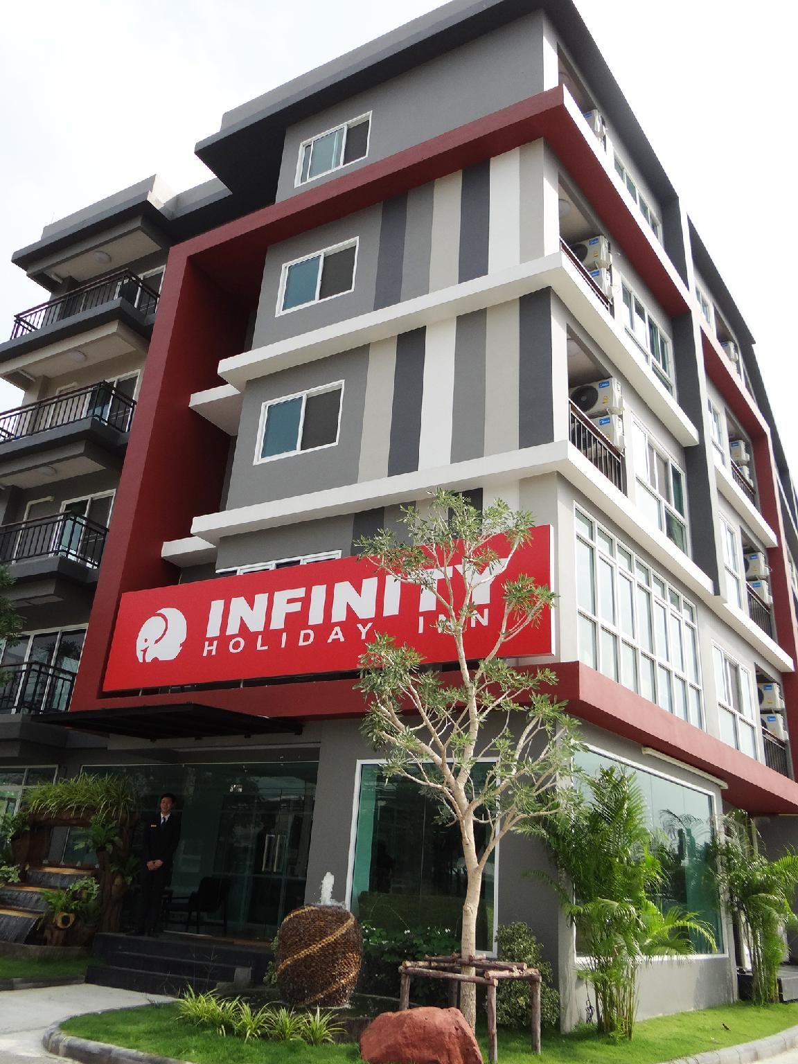 Infinity Holiday Inn - carbon neutral hotel in Bangkok