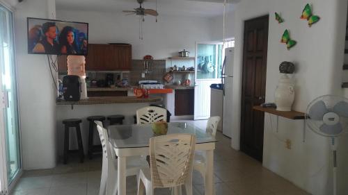 Casa Marina Antonella — 4-Star Luxury Hotel in Coyuca De Benitez, Mexico