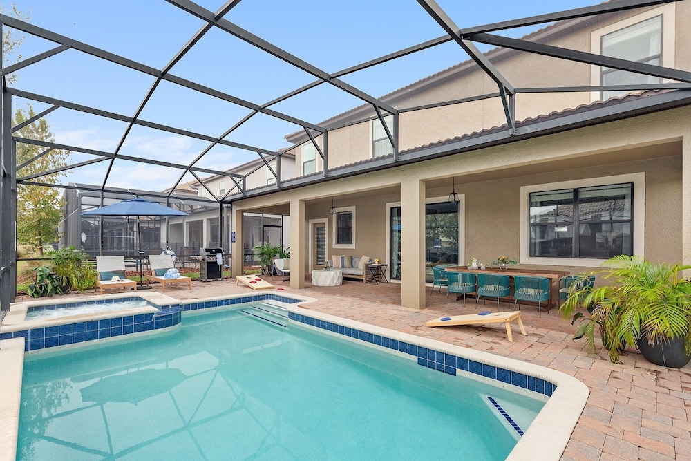 Orlando Resort Retreat Theme Park Haven 8 Bedroom Home by Overmoon - photo 29