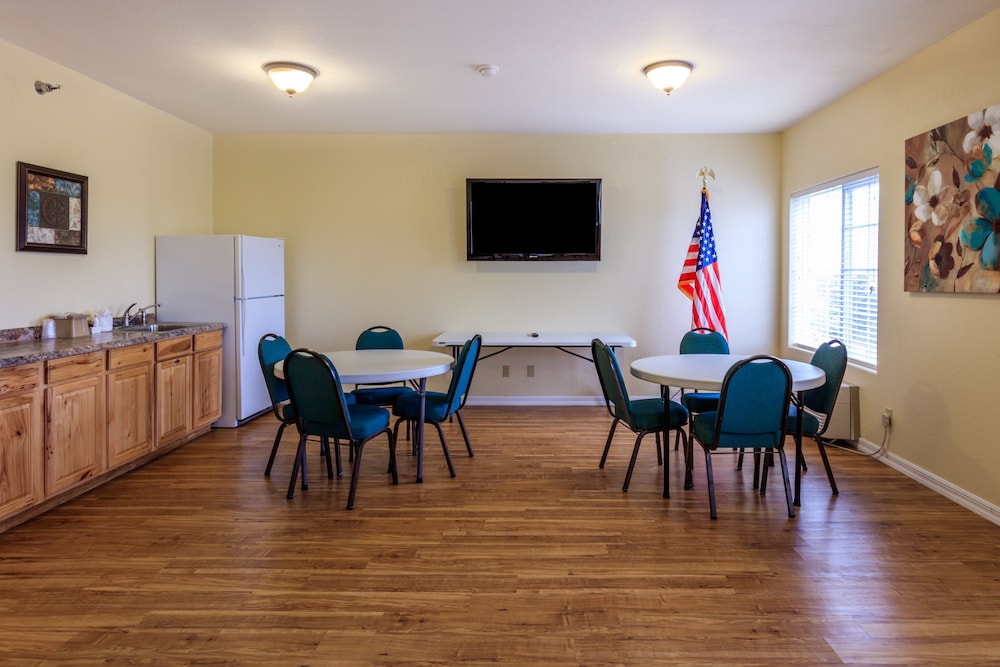 Branson Towers Hotel - photo 25
