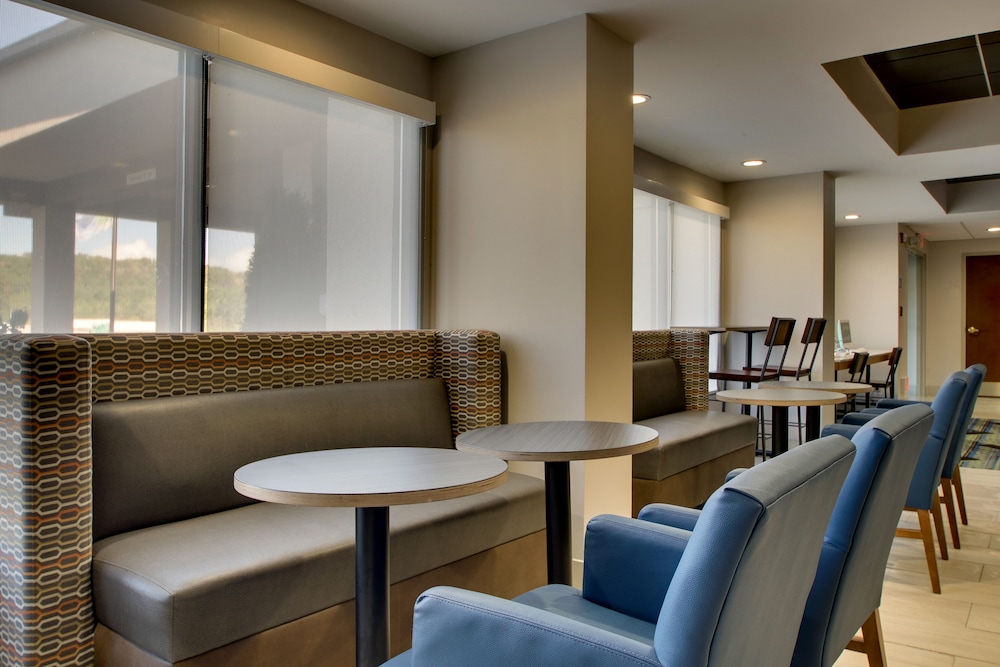 Holiday Inn Express Horse Cave by IHG - photo 36