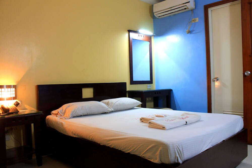 Vista Apartelle & Restaurant in Makati City, Philippines