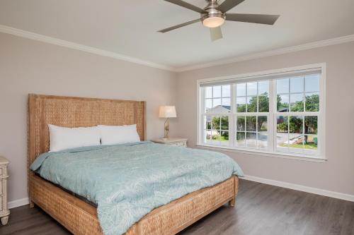 Mermaid Manor by Oak Island Accommodations - photo 49