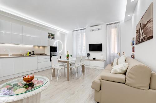 BMGA l The White Crown Apartment in Testaccio — 4-Star Luxury Hotel in Rome, Italy