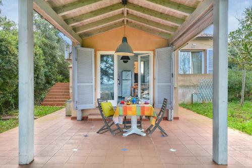Casa Vignola — 4-Star Luxury Hotel in Capoliveri, Italy