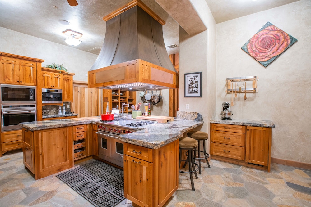 Cougar Ridge Resort LLC - photo 31