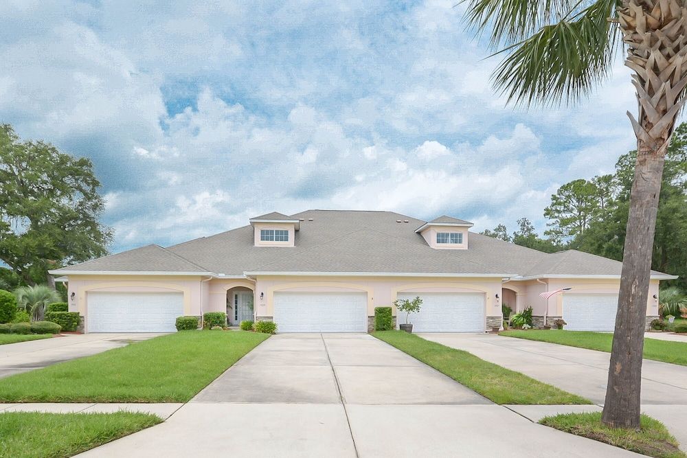 Comfortable Home on Golf Course in NSB 1929T — 4-Star Luxury Hotel in New Smyrna Beach, United States