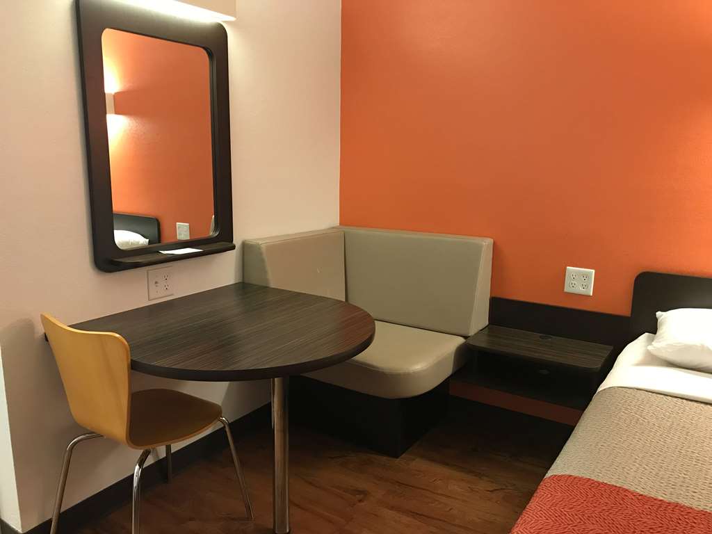 Motel 6 Bremen GA - photo 6