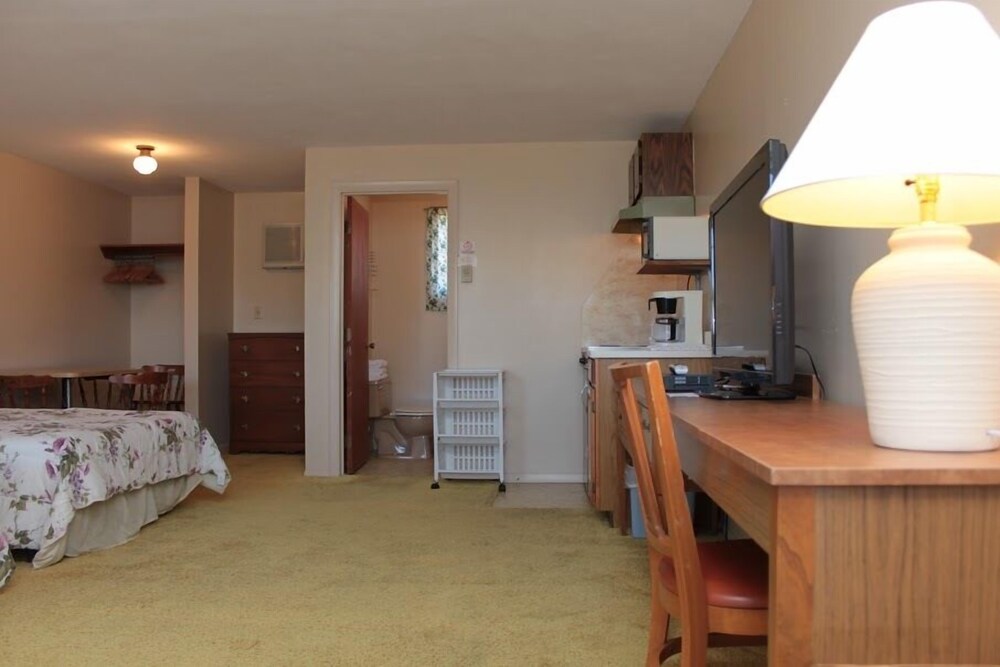 The Inn Between the Beaches - photo 10