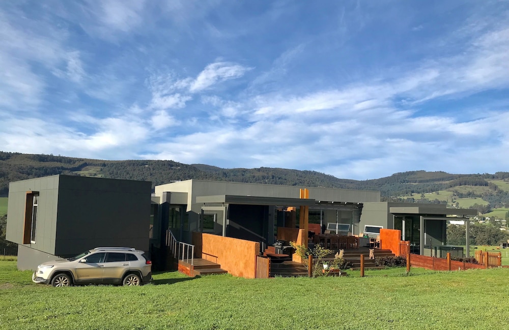 Highland Getaway Adults Only — hotel in Huonville
