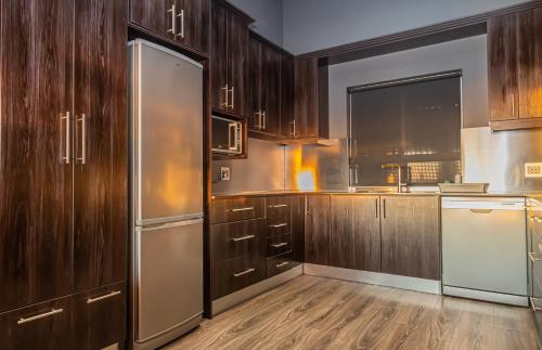Spacious Luxury 3 Bedroom Apartment B401 Sea Spray