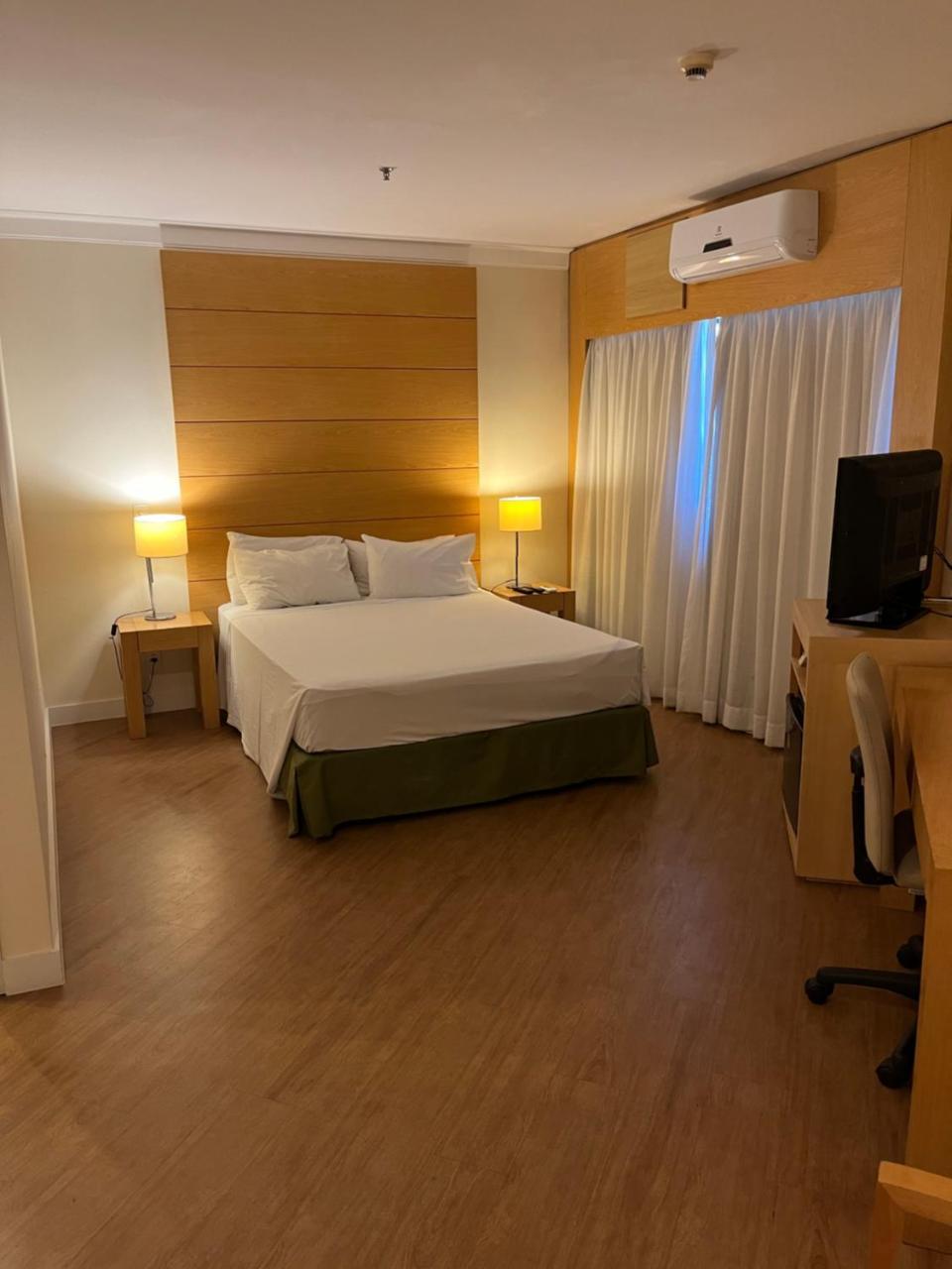 Hotel Espetacular lado Aeroporto Congonhas Lazer Total 2205 — 4-Star Luxury Hotel in Sao Paulo, Brasil