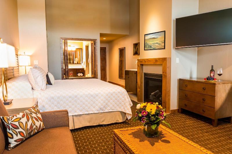 The Lodge at Columbia Point - photo 46