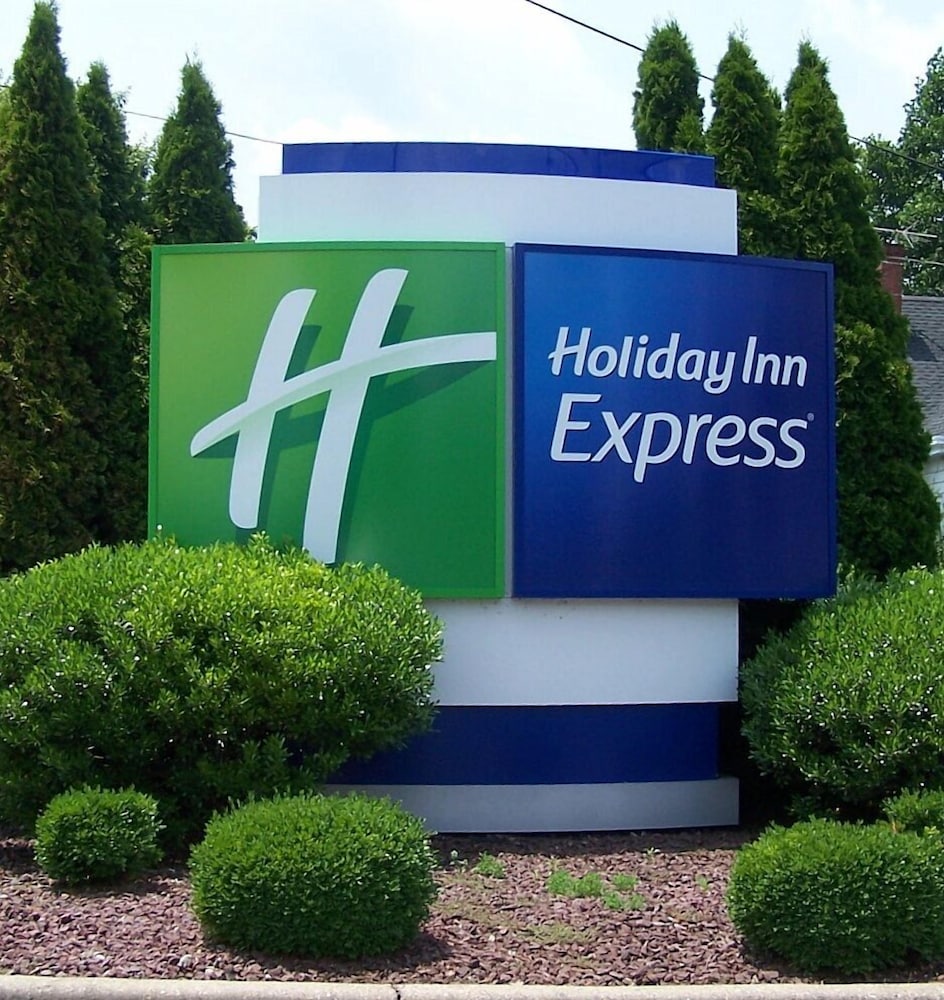 Holiday Inn Express New Albany Louisville NW by IHG - photo 36