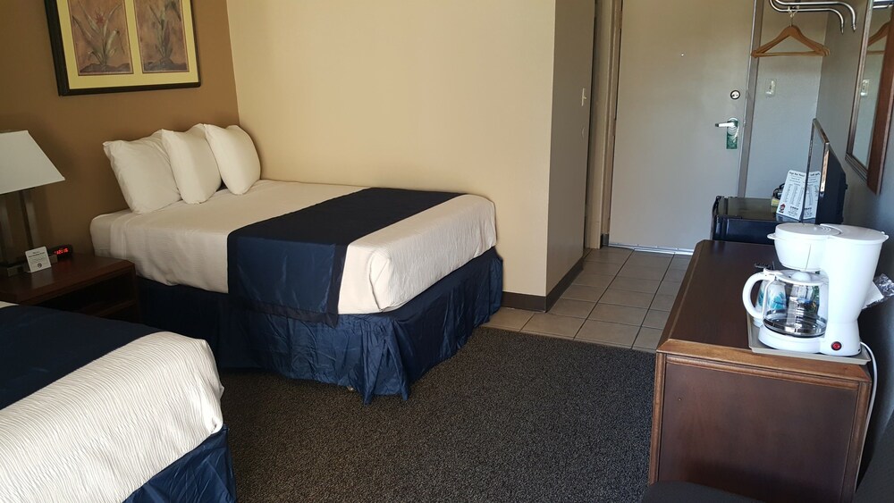 Lake Powell Canyon Inn - photo 17
