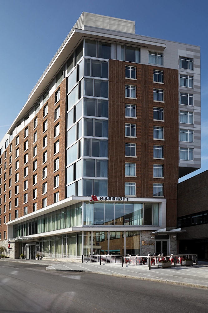 Ithaca Marriott Downtown on the Commons - photo 2