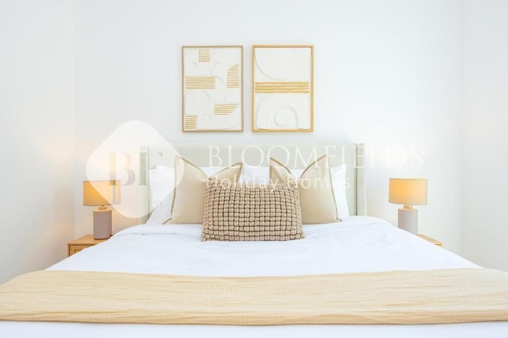 Bloomfields Royal 2Br Water edge — 4-Star Luxury Hotel in Abu Dhabi, United Arab Emirates