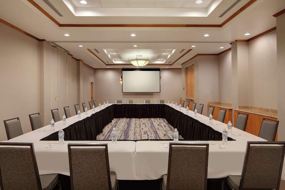 DoubleTree by Hilton Richmond Airport - photo 26