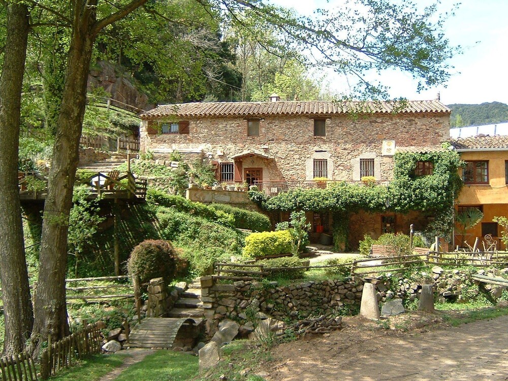 Masía El Moli de Can Aulet — hotel in Arbucies
