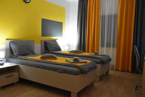 Casa Novis — 4-Star Luxury Hotel in Baicoi, Romania
