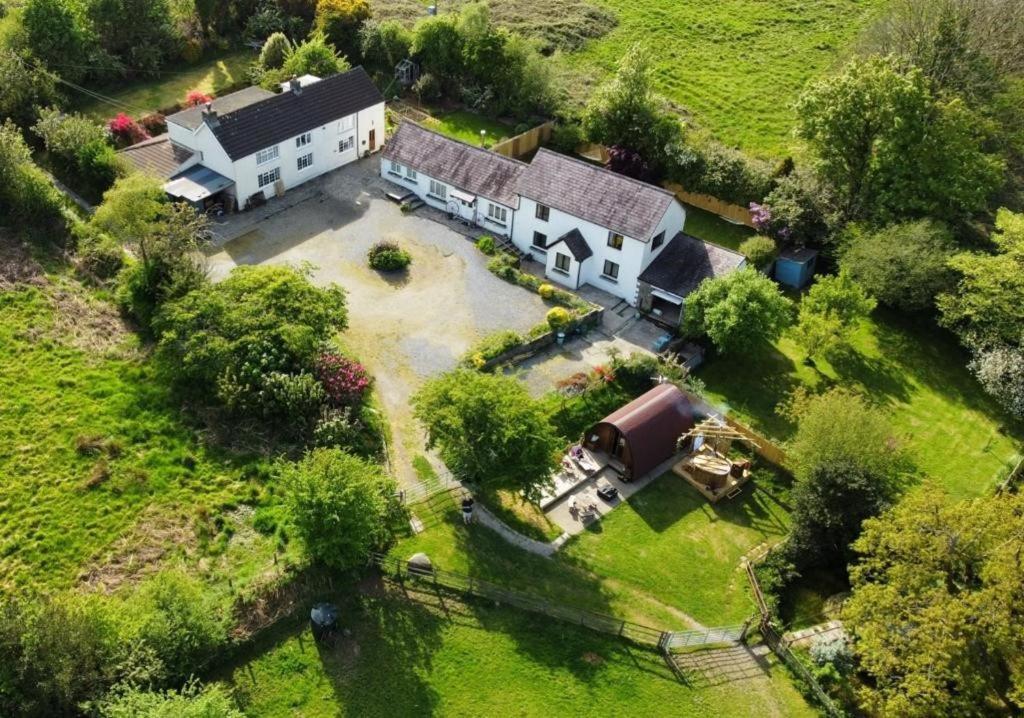 Blaencwm Cottages 11009385 — Crymych