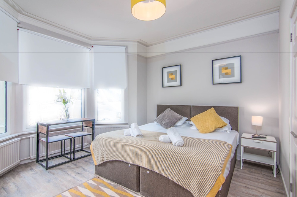 Eden Lodge — 4-Star Luxury Hotel in High Wycombe, United Kingdom
