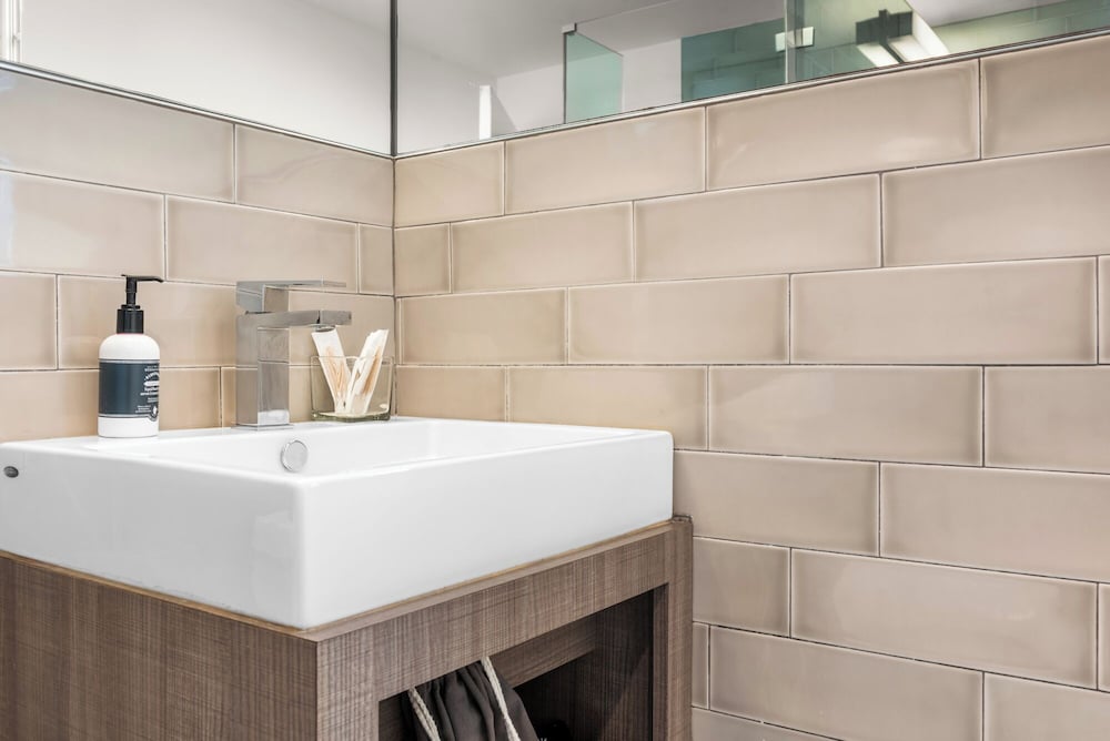 Luxuri Suites - photo 107
