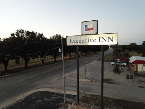 Executive Inn Texas - photo 4