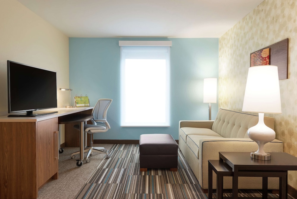 Home2 Suites by Hilton Milwaukee Airport - photo 12