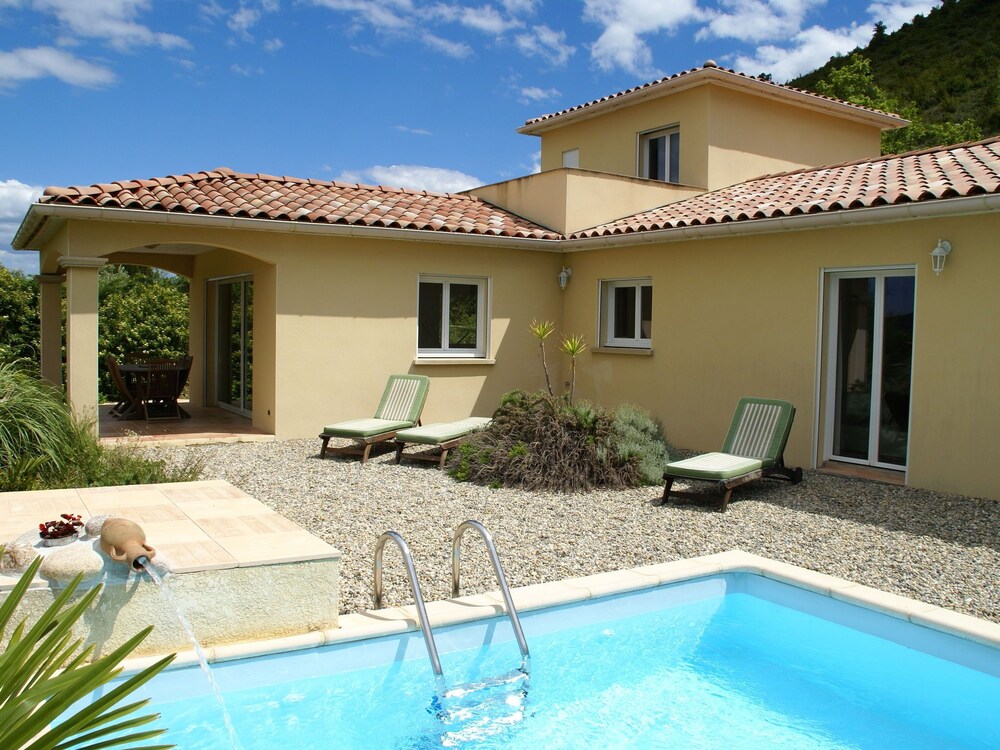 Beautifully Located Villa With Delightful Private Swimming Pool and Lovely View — 4-Star Luxury Hotel in Les Vans, France
