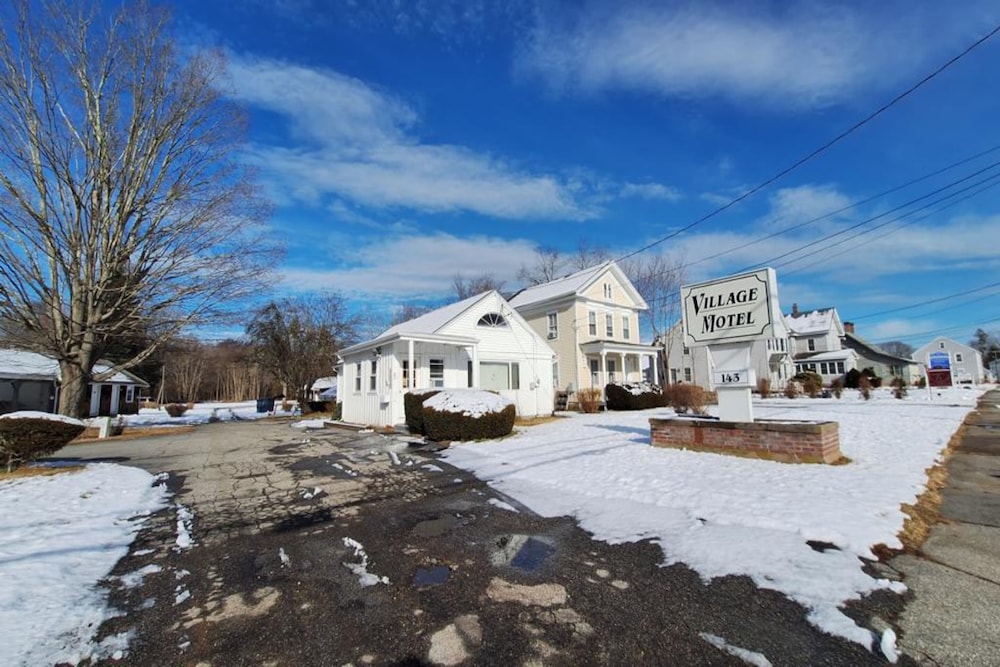 Village Motel Clinton - photo 41