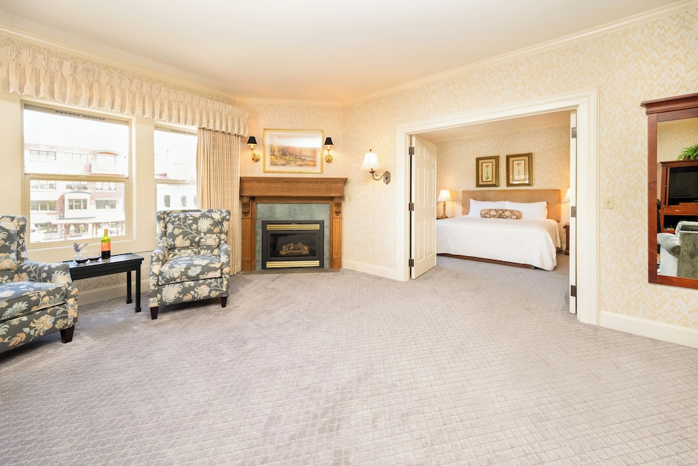 Fairhaven Village Inn - photo 38