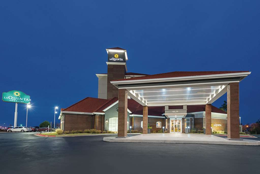 La Quinta Inn & Suites by Wyndham Oklahoma City NW Expwy - photo 6