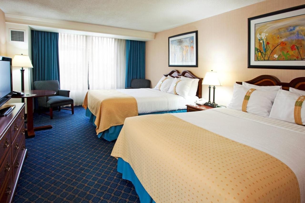 Buffalo Airport Hotel - photo 6