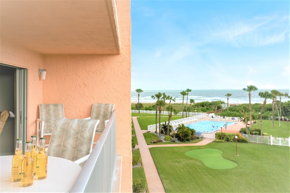 Cocoa Beach Towers by Happy Palm Stays - photo 62