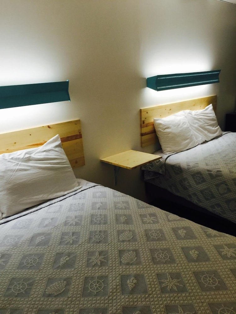 Marina Motel - photo 21
