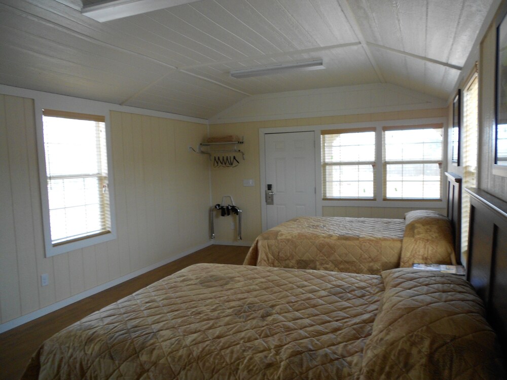 Toledo Bend RV Resort and Cabins - photo 3