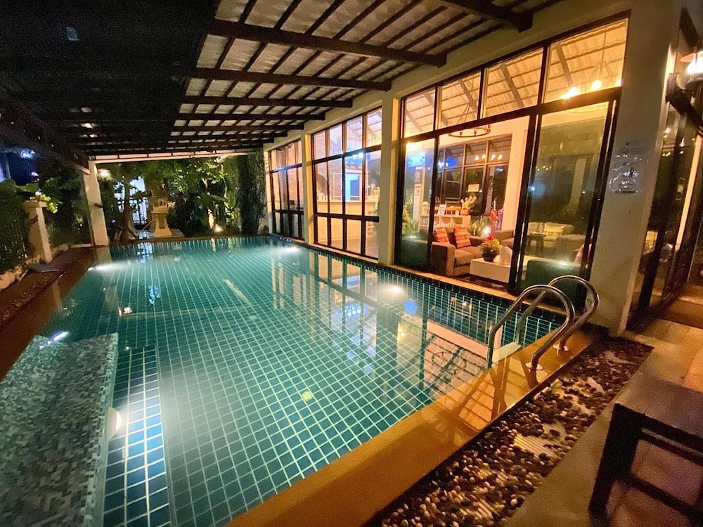 Ploy’s Pearl Hotel in Surat Thani, Thailand