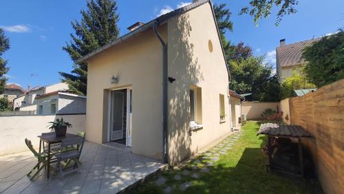 Gîte des Bruyères à Coye la Forêt — hotel in Coye-La-Foret