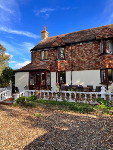 Reynolds Farm Guesthouse — 4-Star Luxury Hotel in Canterbury, United Kingdom