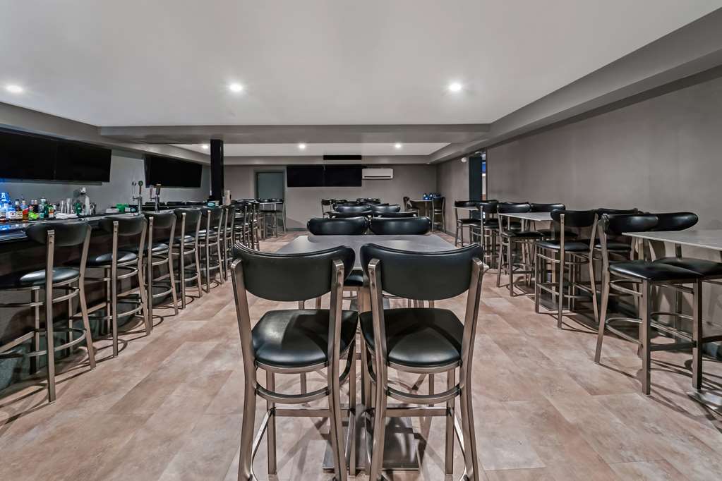 Americas Best Value Inn Foxboro - photo 26